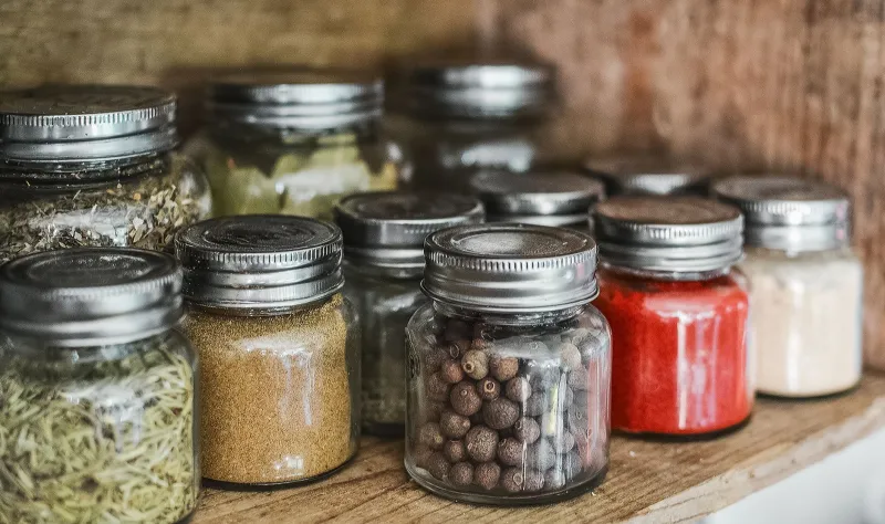Why Your Fancy Paprika Tastes Flat (And the Cheap Jar From Last Year Was Better)